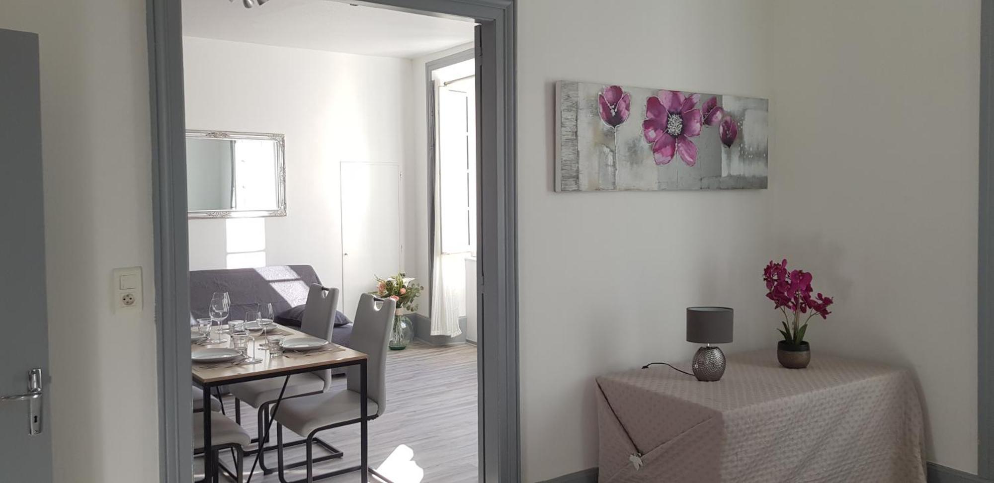 Cosy Entre Centre Et Hopital Apartment Montlucon Bagian luar foto