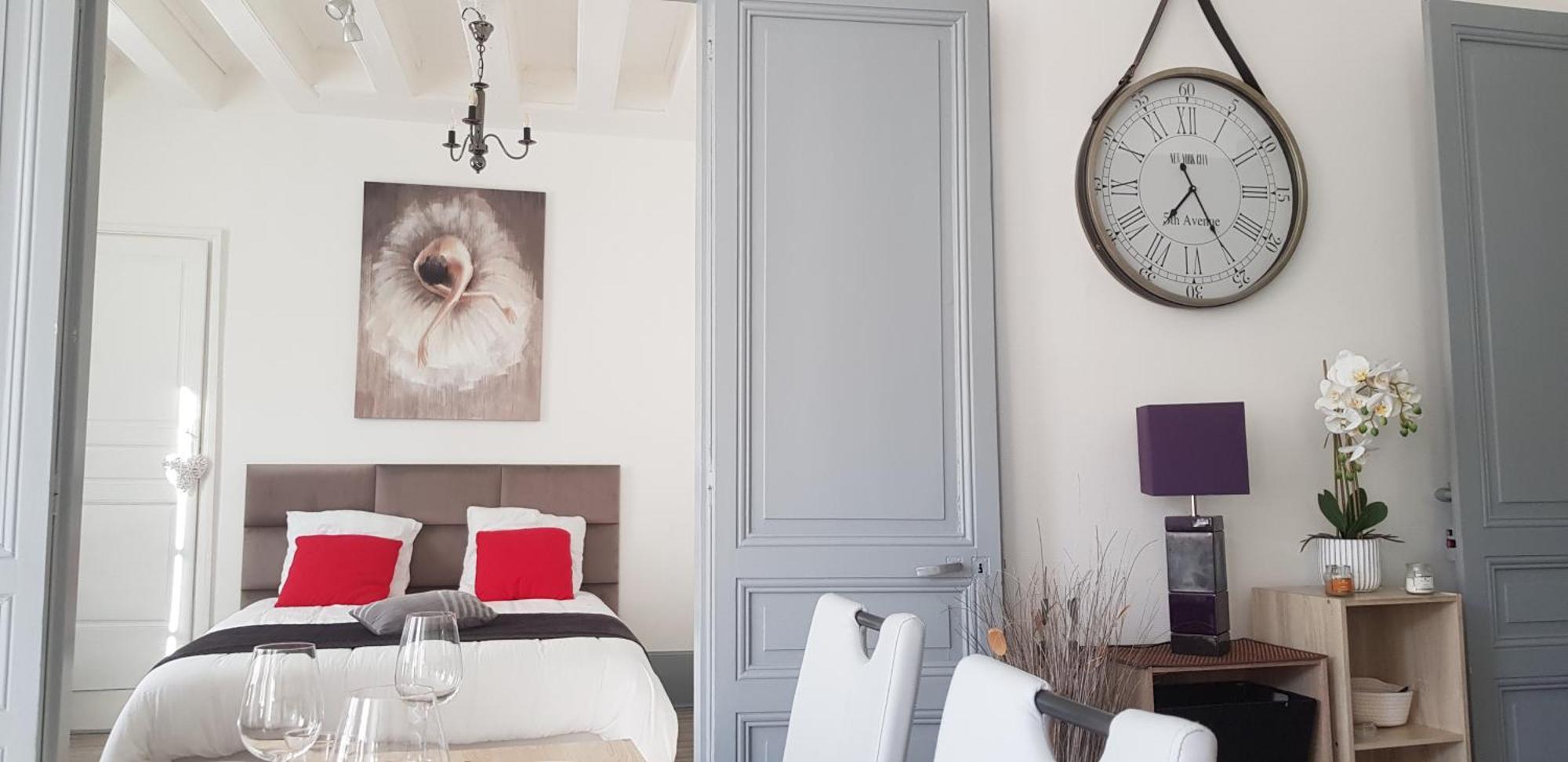 Cosy Entre Centre Et Hopital Apartment Montlucon Bagian luar foto